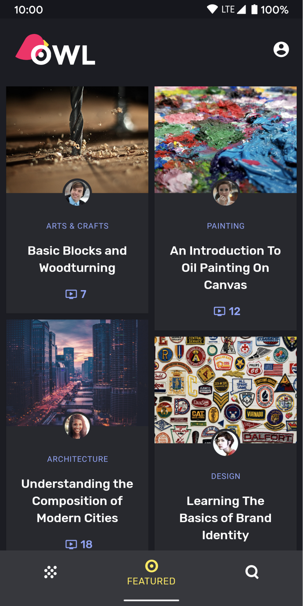 Screenshot di un&#39;app che mostra i colori leggermente diversi utilizzati per gli elementi a diversi livelli di elevazione